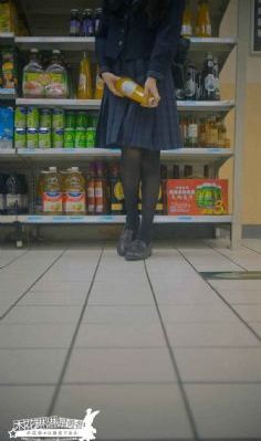 法国啄木鸟《劳拉的失忆症》_国产在线观看