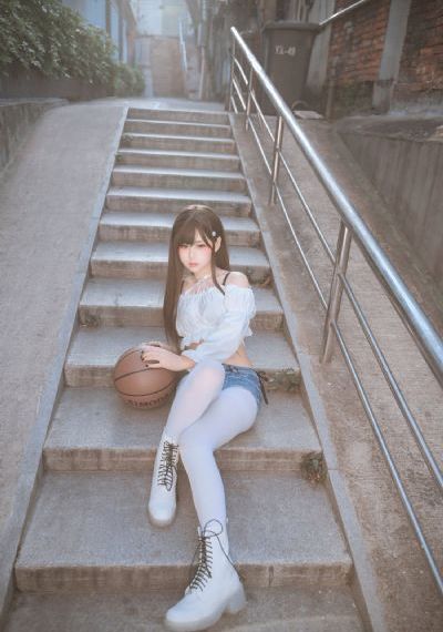 欧美日韩天天_超清电影完整版
