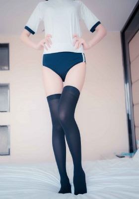 美女被爆头视频_高清电影完整版