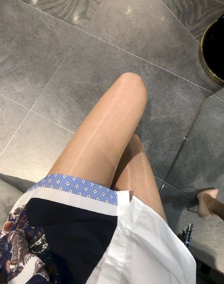 国产祛斑抗皱美白套装_高清完整在线观看