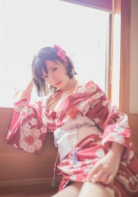 欧美美女图片头像短发_HD电影在线看