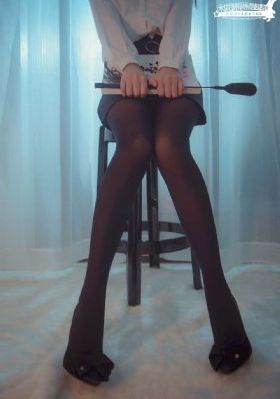 欧美海边女人裸游_免费观看字幕