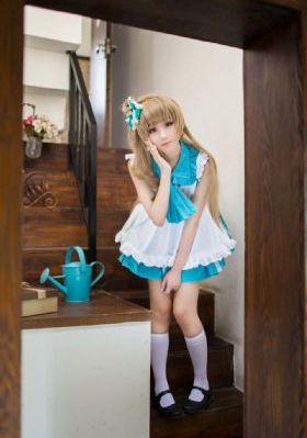 欧美微胖女星冬装街拍_蓝光电视剧在线观看